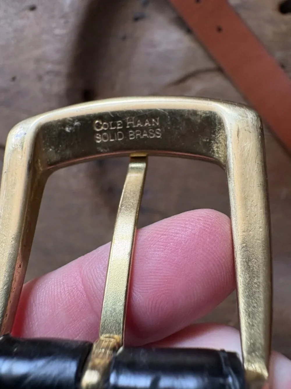 Cole Haan black embossed leather belt brass buckle 1.25 in. wide women's medium